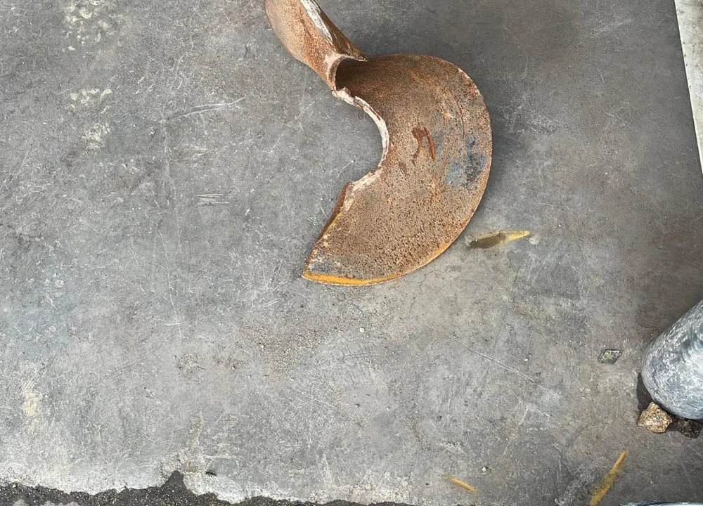 Pormenor da hélice de uma estaca helicoidal Rotopile
