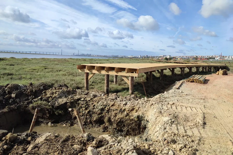 Passadiço Ribeirinho de Loures, obra (2)