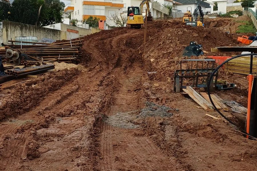 Cravação das estacas helicoidais